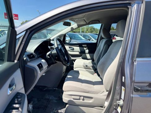 Used 2015 Honda Odyssey LX image 11