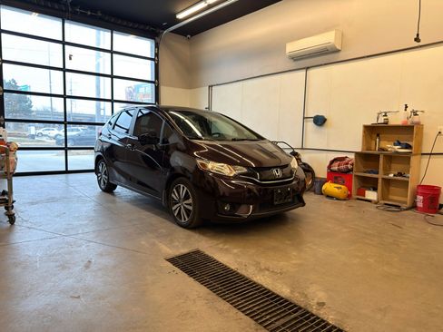 Used 2017 Honda Fit EX-L image 1
