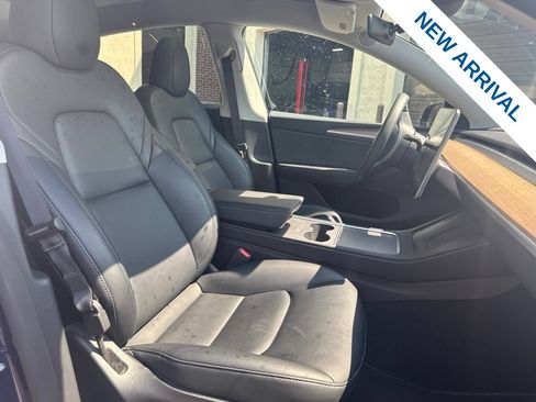 Used 2024 Tesla Model Y Long Range AWD/4WD image 9