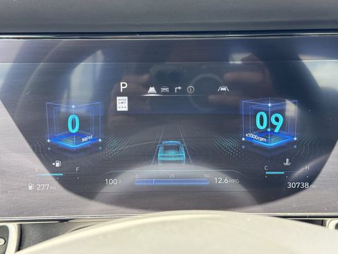 Used 2024 Hyundai Elantra SEL FWD image 10