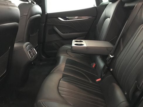 Used 2022 Maserati Levante Modena AWD/4WD image 15