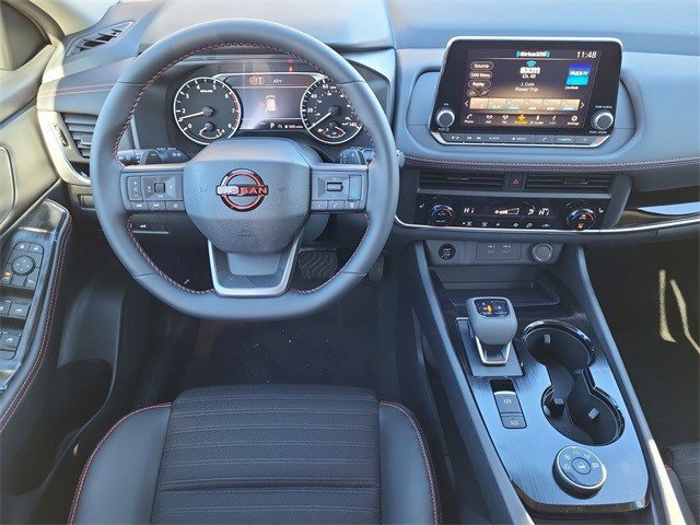 Used 2026 Nissan Rogue SV AWD/4WD image 9