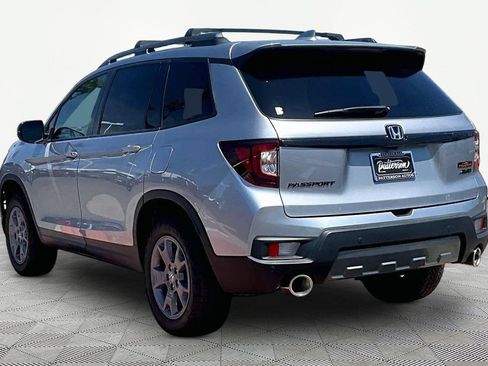 Used 2025 Honda Passport TrailSport image 6