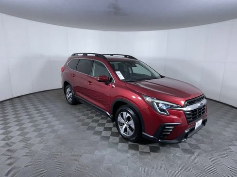 Used 2023 Subaru Ascent Premium w/ Convenience Package AWD/4WD image 2