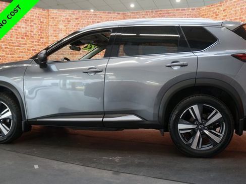 Used 2022 Nissan Rogue SL w/ SL Premium Package image 4