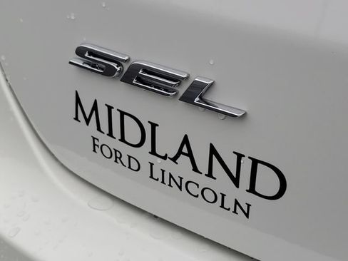 Certified 2024 Ford Edge SEL w/ Convenience Package AWD/4WD image 7