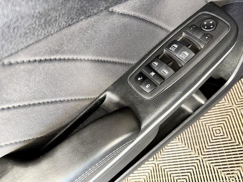 Used 2023 Dodge Charger SXT RWD image 27
