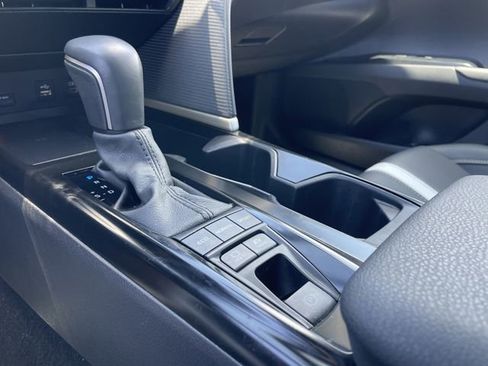 Used 2025 Toyota Camry SE FWD image 20