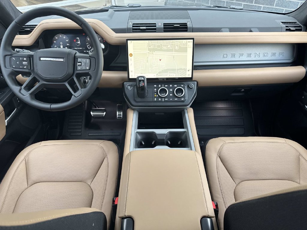 New 2026 Land Rover Defender 130 V8 AWD/4WD image 18