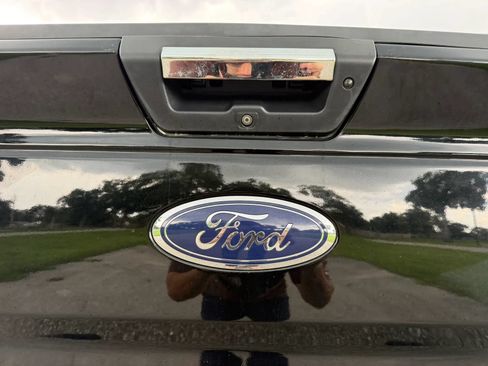 Used 2016 Ford F150 XLT w/ Equipment Group 302A Luxury AWD/4WD image 34