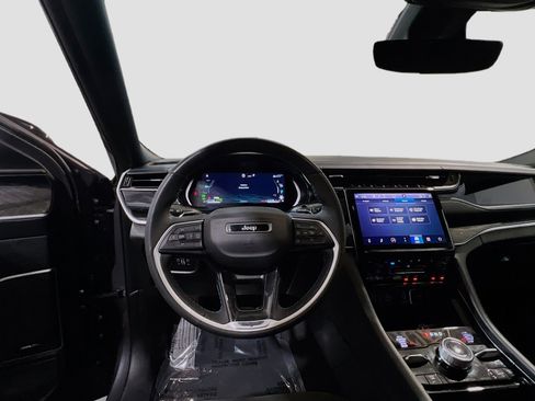 Used 2022 Jeep Grand Cherokee Trailhawk w/ Advanced Protech Group II image 16