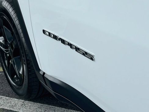 Certified 2023 Jeep Compass Sport AWD/4WD image 31