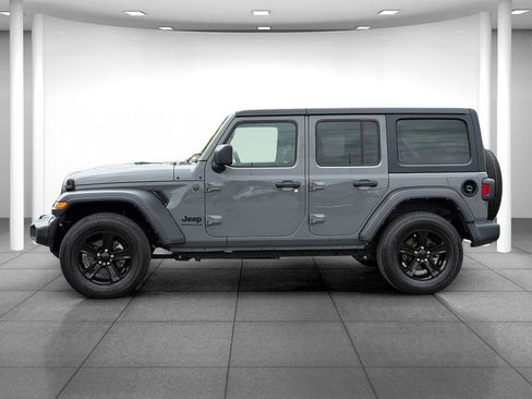 Used 2023 Jeep Wrangler Unlimited Sport AWD/4WD image 4