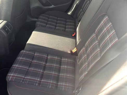 Used 2013 Volkswagen Golf PZEV image 9