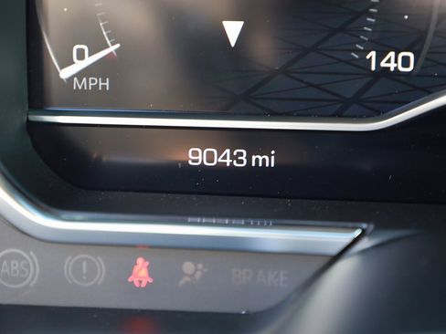 Used 2025 GMC Sierra 1500 AT4 w/ Technology Package image 14