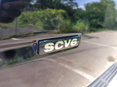 Used 2016 Land Rover LR4 HSE AWD/4WD image 7