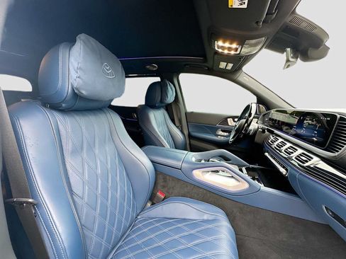 Used 2025 Mercedes-Benz Maybach GLS 600 4MATIC image 30