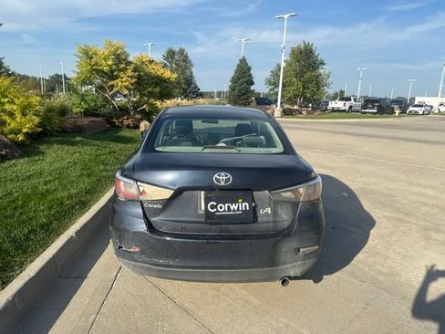 Used 2017 Toyota Yaris iA FWD image 5