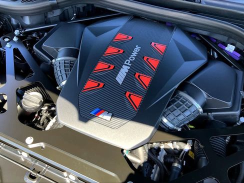 Used 2025 BMW X5 M Competition w/ Executive Package image 17