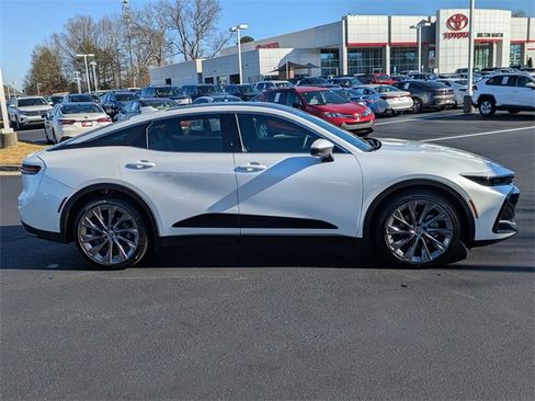 Certified 2025 Toyota Crown Limited image 3