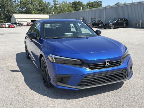 Used 2022 Honda Civic Sport image 1