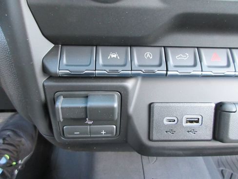 New 2026 Chevrolet Silverado 1500 Custom Trail Boss AWD/4WD image 28