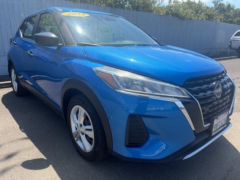 Used 2023 Nissan Kicks S FWD image 27