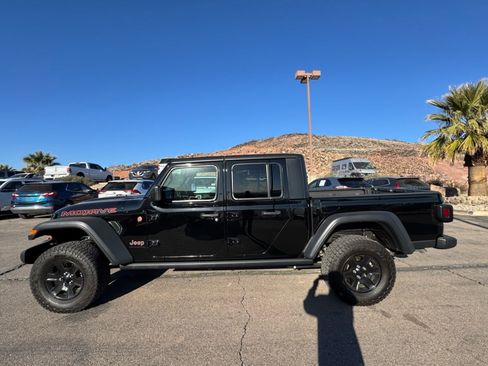 Used 2020 Jeep Gladiator Mojave w/ Cold Weather Group image 2