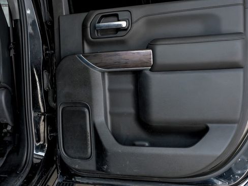 Used 2020 Chevrolet Silverado 2500 LTZ w/ LTZ Texas Edition image 44