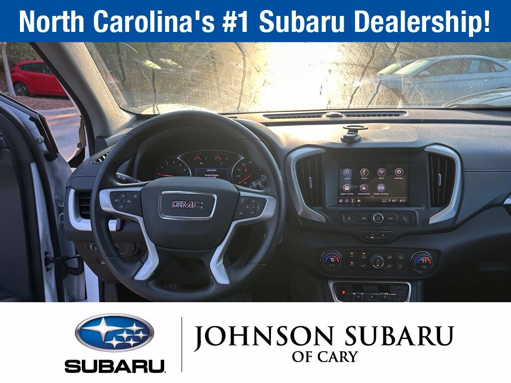 Used 2022 GMC Terrain SLE w/ Driver Convenience Package FWD image 9