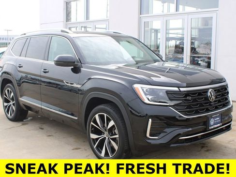 Certified 2025 Volkswagen Atlas SEL Premium R-Line image 1