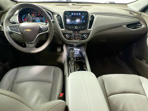 Used 2017 Chevrolet Malibu Premier w/ Driver Confidence Package image 30