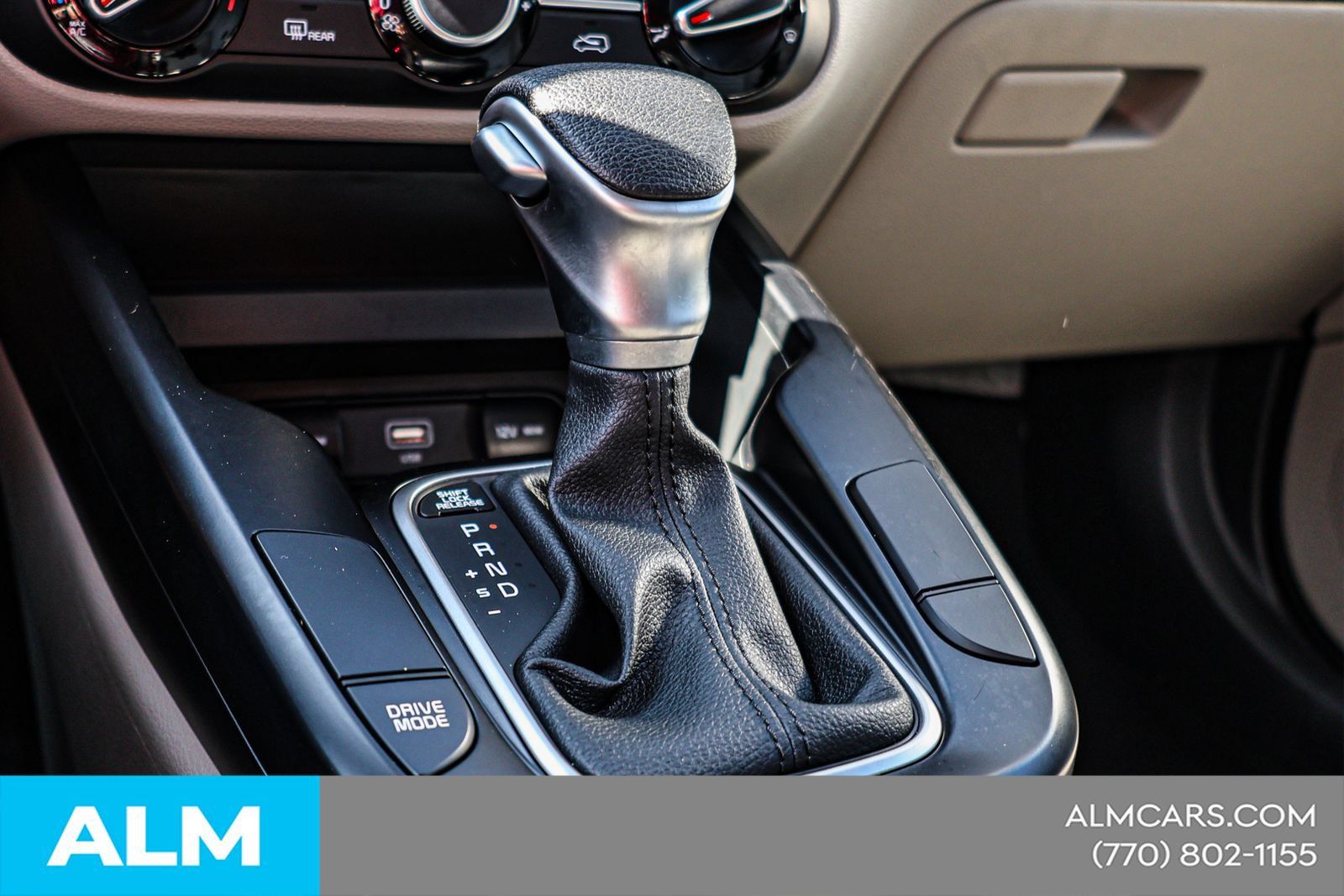 Used 2025 Kia Soul LX w/ LX Technology Package FWD image 33