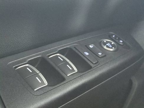 Used 2025 Honda CR-V EX-L image 34
