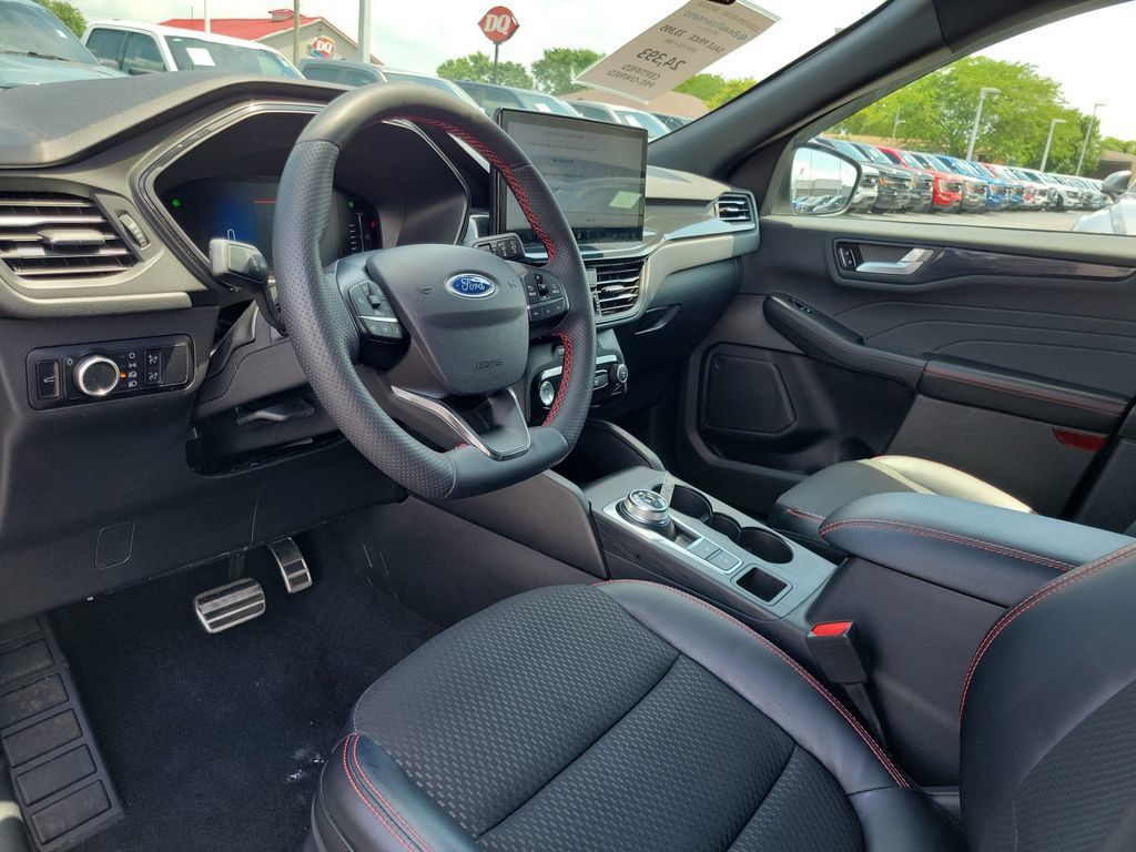 Certified 2023 Ford Escape ST-Line FWD image 21
