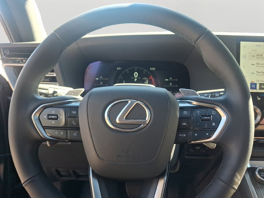 Used 2026 Lexus GX 550 w/ Accessory Package (2T) AWD/4WD image 21
