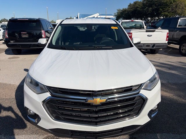 Used 2021 Chevrolet Traverse LT FWD image 2