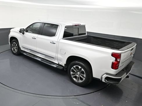 Used 2024 Chevrolet Silverado 1500 High Country AWD/4WD image 14