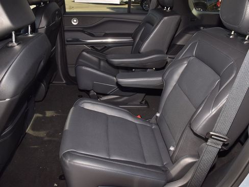 New 2025 Lincoln Navigator Reserve w/ Jet Appearance Package image 14