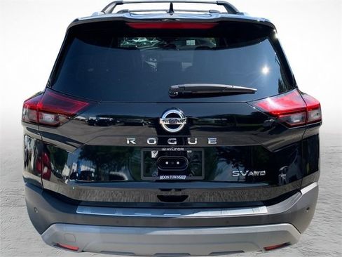 Used 2021 Nissan Rogue SV w/ Premium Package AWD/4WD image 4