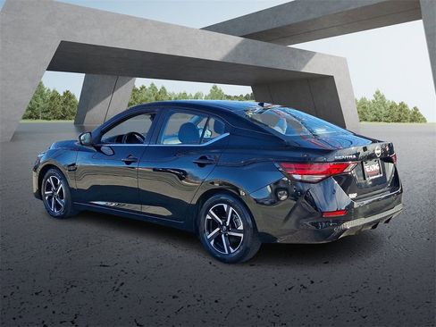 Used 2024 Nissan Sentra SV image 6