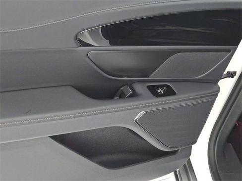 New 2026 Lincoln Nautilus Premier w/ Jet Appearance Package image 20