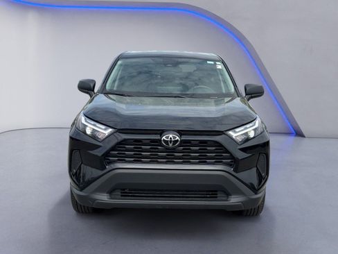 Used 2025 Toyota RAV4 LE image 11