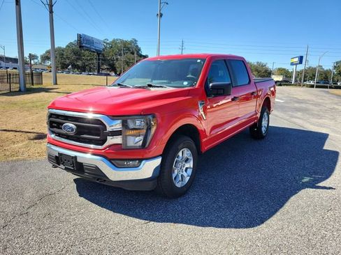 Used 2023 Ford F150 XLT image 4