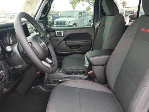 New 2026 Jeep Gladiator Rubicon w/ Safety Group image 12