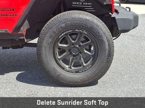 Used 2016 Jeep Wrangler Unlimited Sport image 10