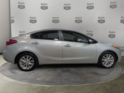 Used 2016 Kia Forte LX w/ LX Popular Plus Package image 6