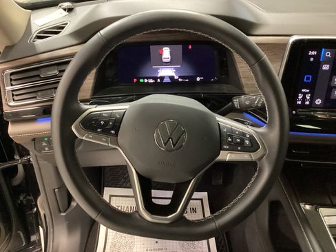 Used 2024 Volkswagen Atlas SEL image 20