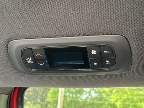 New 2027 Chrysler Pacifica Select FWD image 12