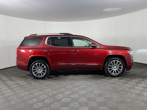 Used 2023 GMC Acadia Denali image 5